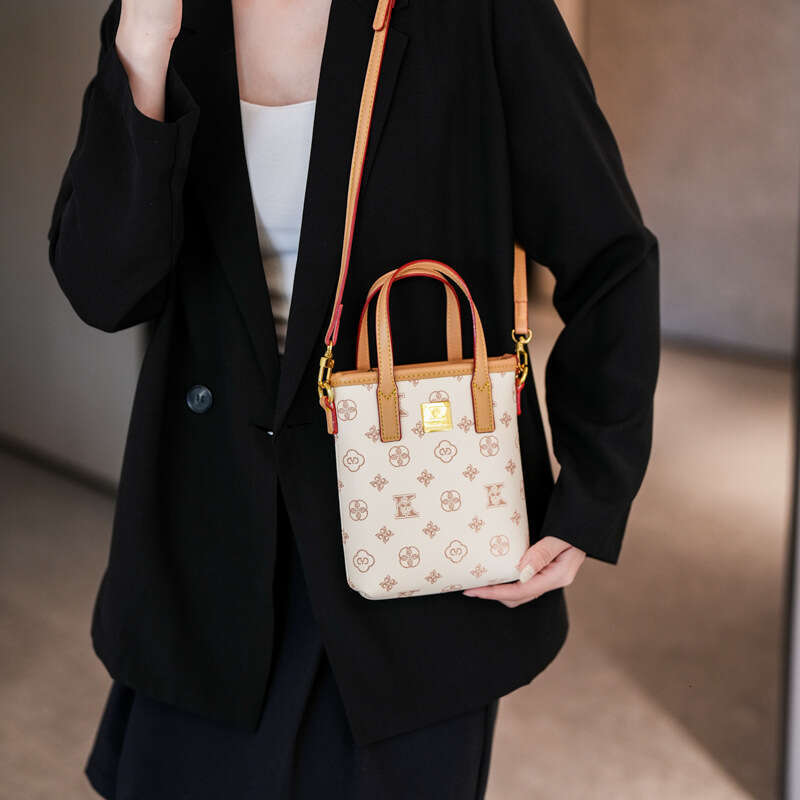 Designer Bags Small Handbag for Women 2025 New Handheld Bucket Small Phone Crossbody Brown Shoulder Bag