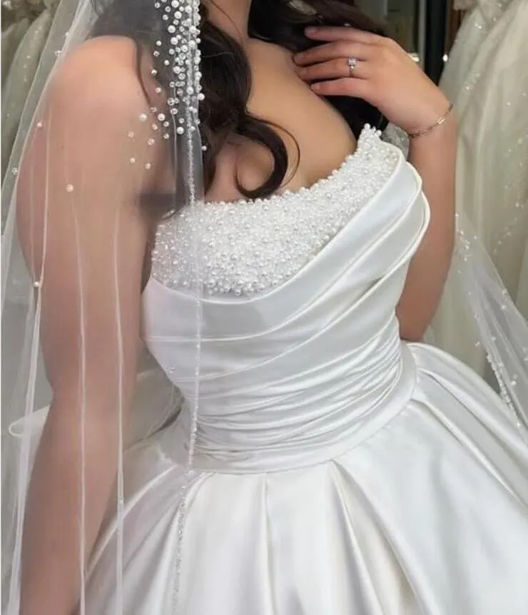 Luxury Tiered Satin Ball Gown Wedding Dress Robe De Marriage Sleeveless Beading Pearls Off The Shoulder Bridal Skirts Vestios Novias