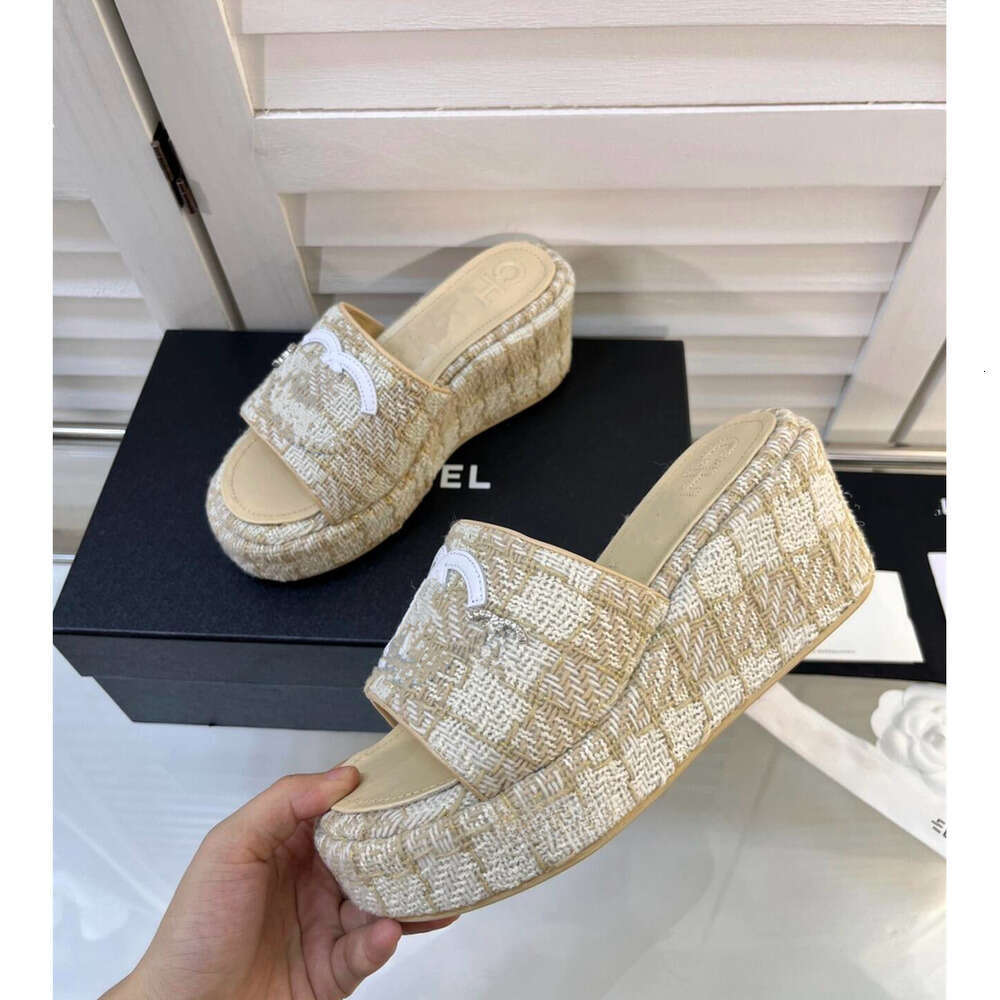 CC Sandals 2025 New Luxury Brands Platform Wedges Slippers Summer Peep Toe Heels Designer Shoes Woman Sexy Super High Design Female Heel Sandals Chan Slide Slipper E6