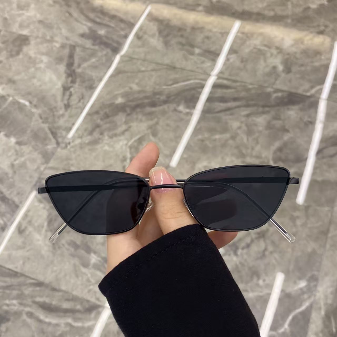 2025 New Arrival Stylish Versatile Triangular Small Square framed Metal Sunglasses with Design Flair Unisex Ideal for Runway inspired Looks