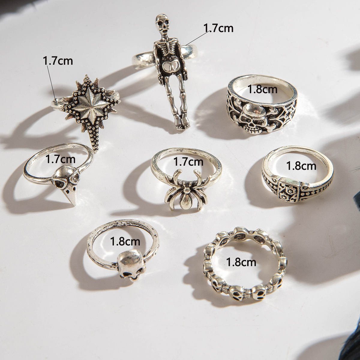 Dark Gothic Skull Ring Set Punk Inspired Spider Snake Animal Ring Set Perfect Halloween Statement Accessories for Edgy Style Lovers