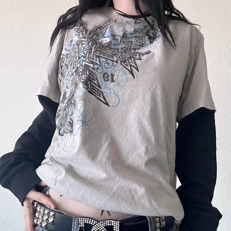 2000s Rare Skull Graphic Pullovers Tops Grunge Cyber Y2k Cross Print Layered Tshirt 90s Vintage Mall Goth Techwear Tees Women 250902