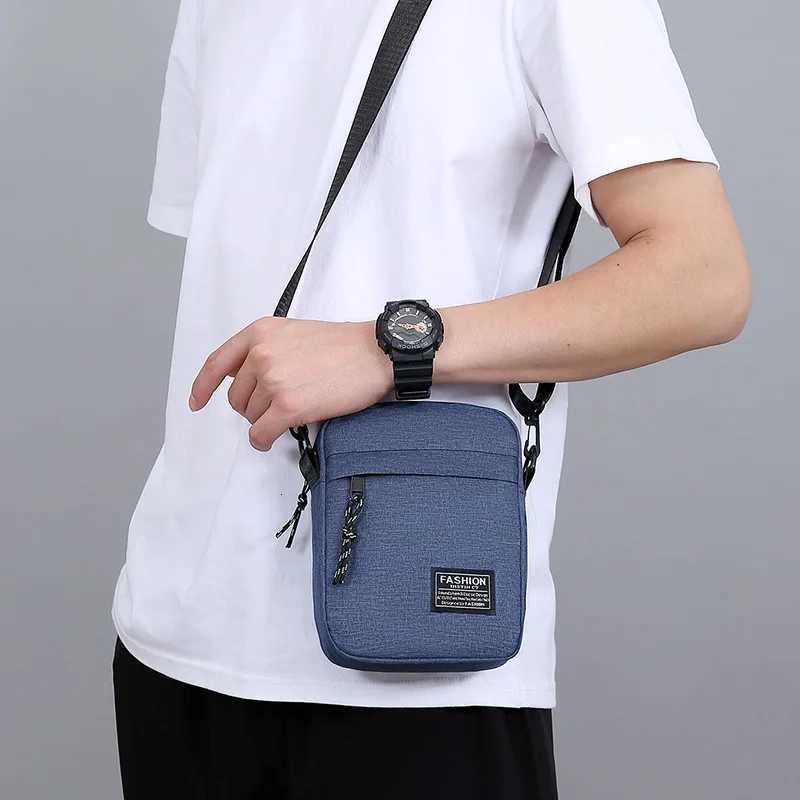 Simple Mini Crossbody Handbags Bag Mens Nyl Shoulder Side Bag for Men Messenger Phe Sling Bag Husband Chest Pack Wallet H250901