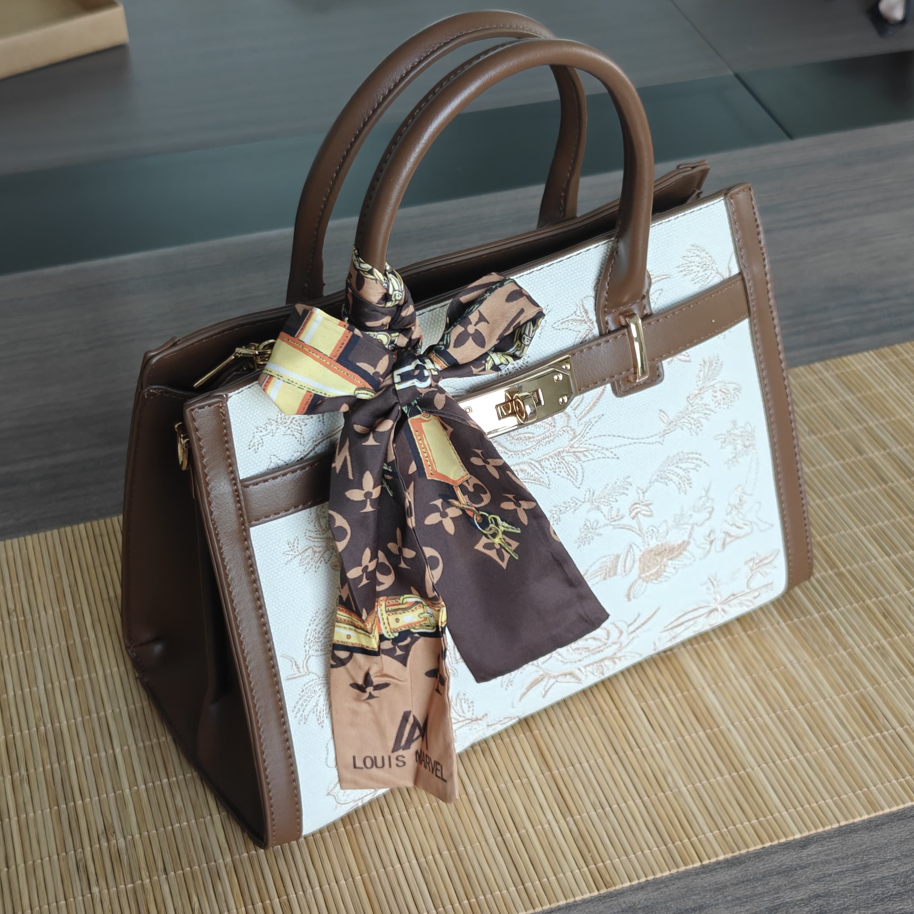 Fashion Designer Bag Luxury Bag Hobo Shoulder Bag New Womens Bag Versatile Shoulder Crossbody Embroidery Shoulder Bag Underarm Handbag Commuting Simpl