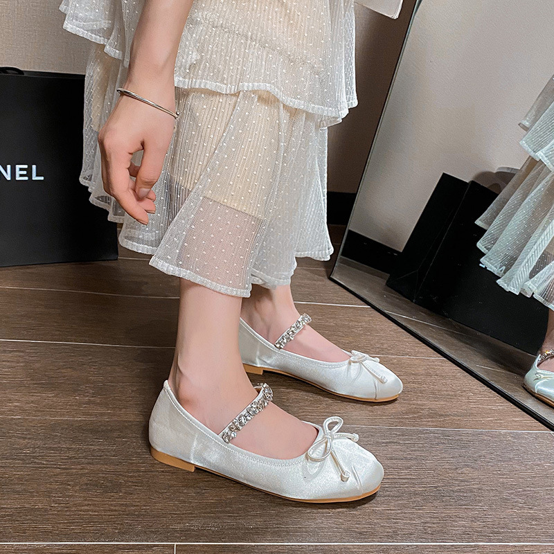 Designer Luxury Simple Women's Dance Versatile Round-toed Full-bag Flat Ballet Shoes Are Soft And Comfortable Diamond-encrusted Straps Bow Decora