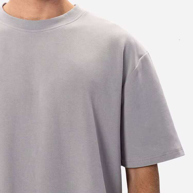 High-quality 100% cotton short-sleeve crew neck men's shirt made with solid pattern knit fabric