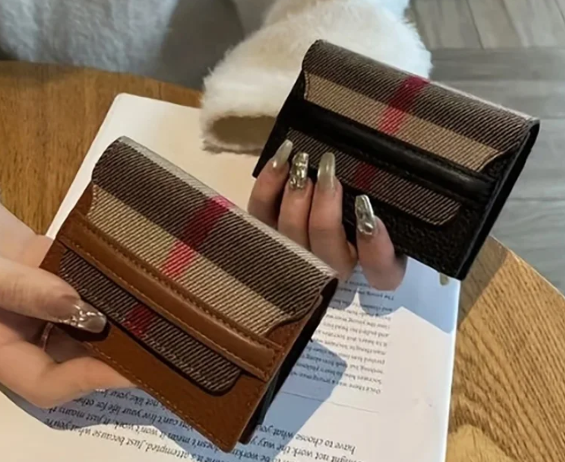 2025 new retro style wallet with double zippers, spacious keys, coin designer trendy wallet, beige, red checkered design, polyester lining