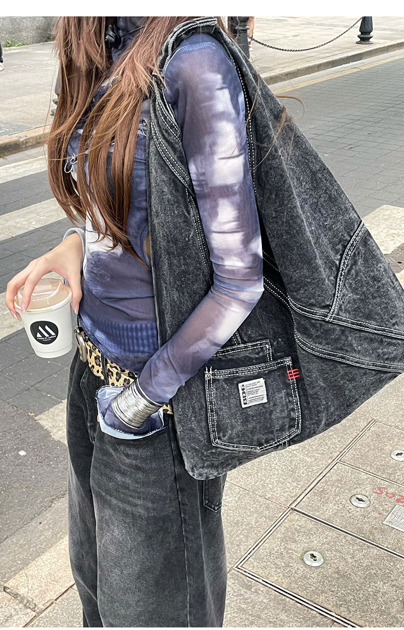autumn new washed denim bag with large capacity under the armpit for lazy people niche design versatile fashion handbag designer atmosphere shoulder b