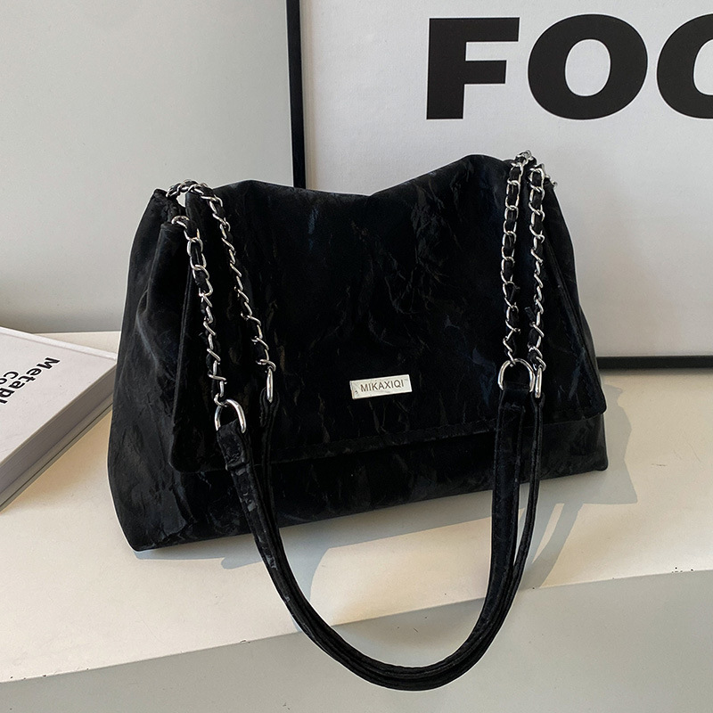 Autumn atmosphere New Light Luxury Simple Underarm Bag niche design women s fashion large capacity shoulder bag fashion designer diagonal cross bag