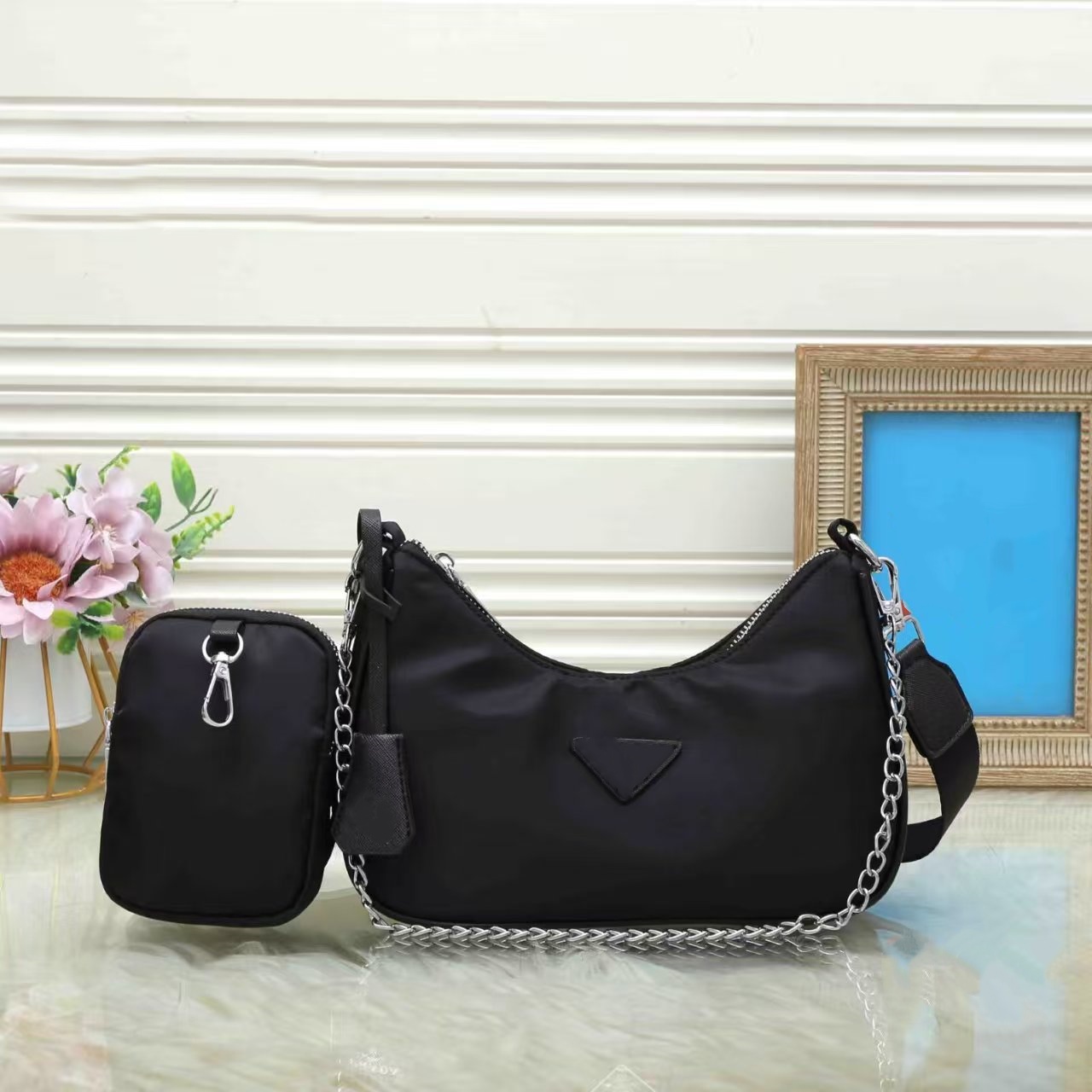 Luxurys Designers crossbody shoulder bags handbags cleo hobo nylon chain purses lady high quality man and womens handbag wholesale totes fashion Wallet