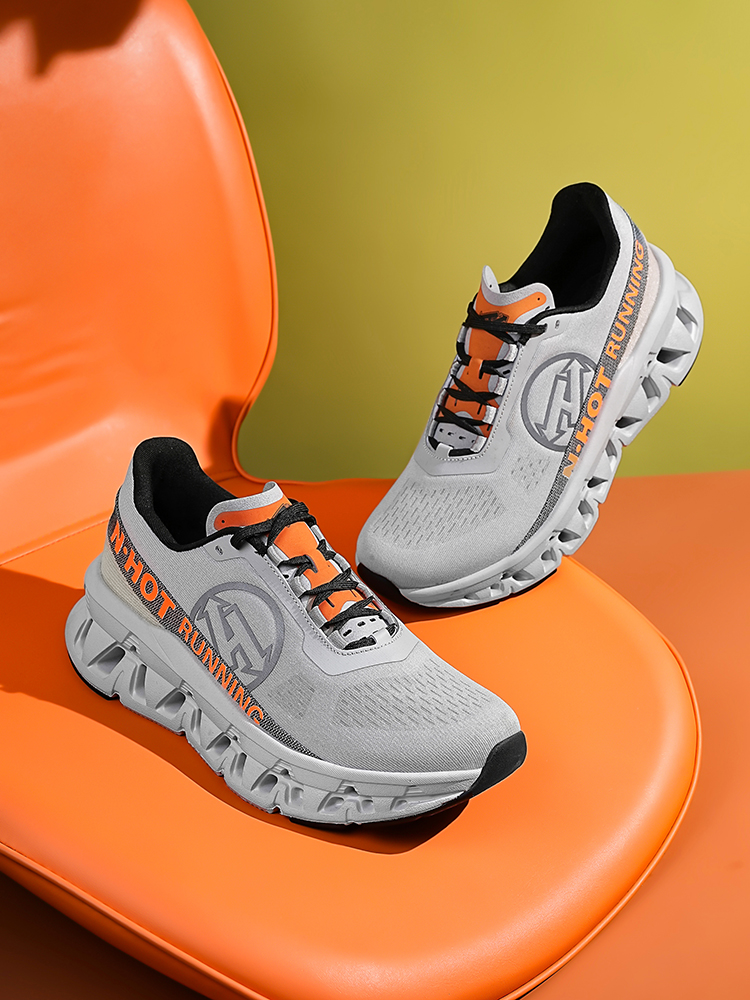 N.HOT Free shipping designer running for men woman sneakers casual Lightweight sport outdoor training shoes 39-45