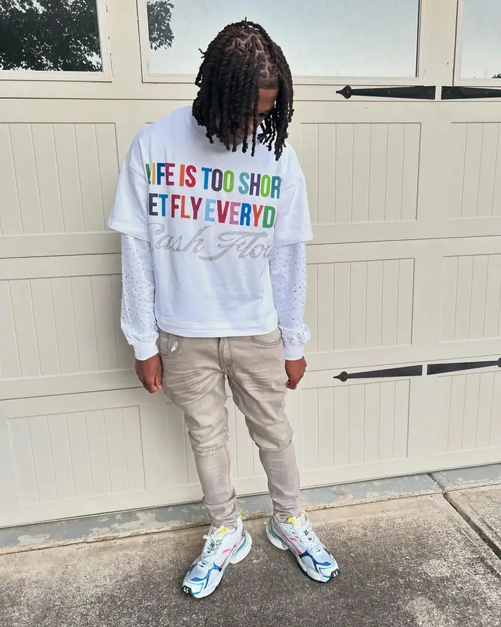 Streetwear Retro Rhinestone Long Sleeve Tops Y2K Sweatshirt Men Women Hip Hop Letter Graphic Oversized Sweatshirt Casual TShirt 250902