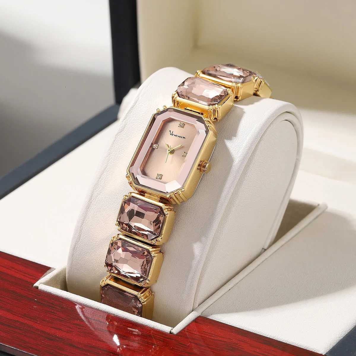 2024 New Luxury Diamond Women Bracelet Watch Fashion Rose Gold Stainless Steel Strap Original Quartz Movement Ladies WatchXJ250902