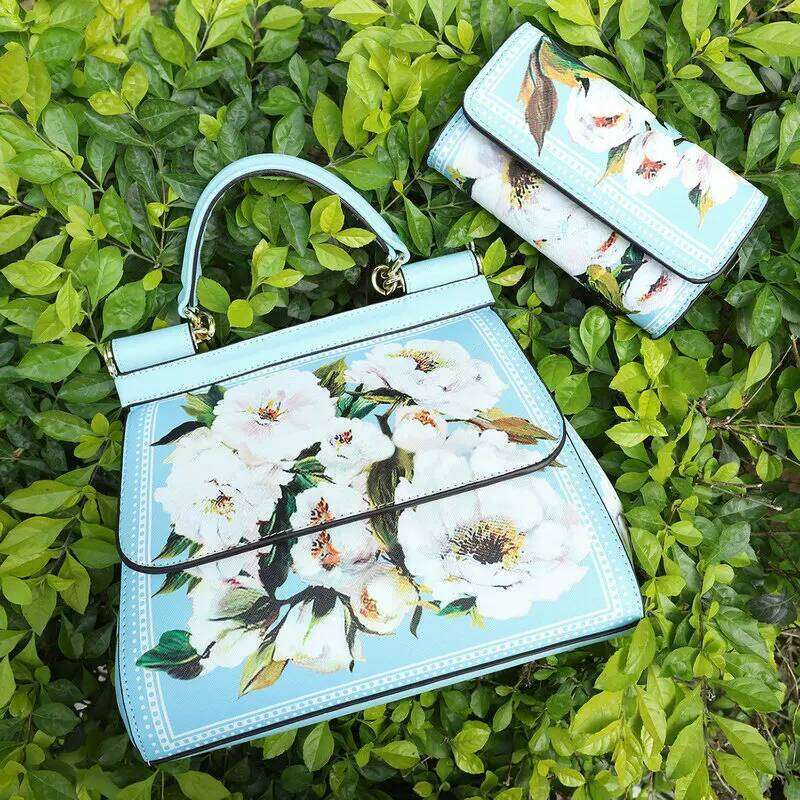 2025 Designer Purse Suit Printing Shoulder Totes Ladies Bolsa Classic Crossbody Bags For Women Frame Handbag Retro Print