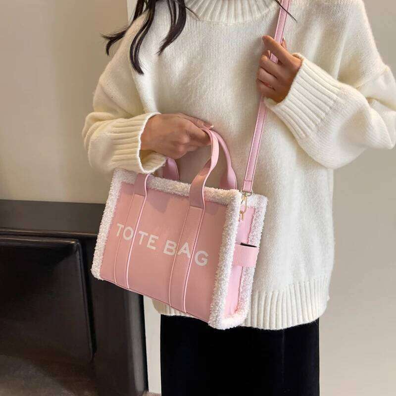 Trendy Casual Solid Color Plush Edge Decoration Women's Handbag Quilted Letter Print Zipper Female Crossbody Bag For Outings