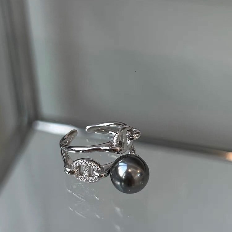 Luxury Brand Designer Jewelry High-End Diamond-Studded Pig Nose Double Personality Ring For Women, Elegant And Luxurious, Niche Design, Adjustable Ope