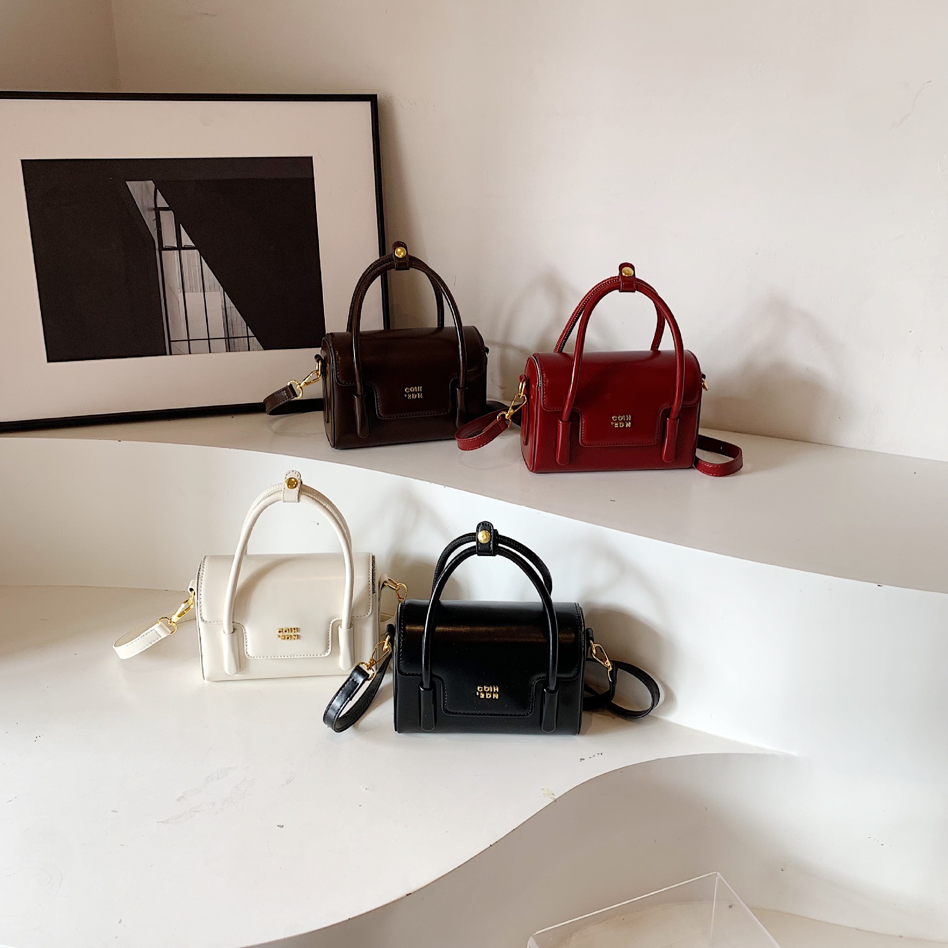 Free Shipping 2025 New Stylish Square Bag Women's Luxury Textured Crossbody Purse Autumn Trendy Shoulder Bag