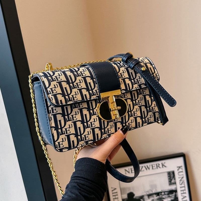 High-quality small bag for women 2025 new Korean style ladies versatile chain bag casual shoulder messenger bag