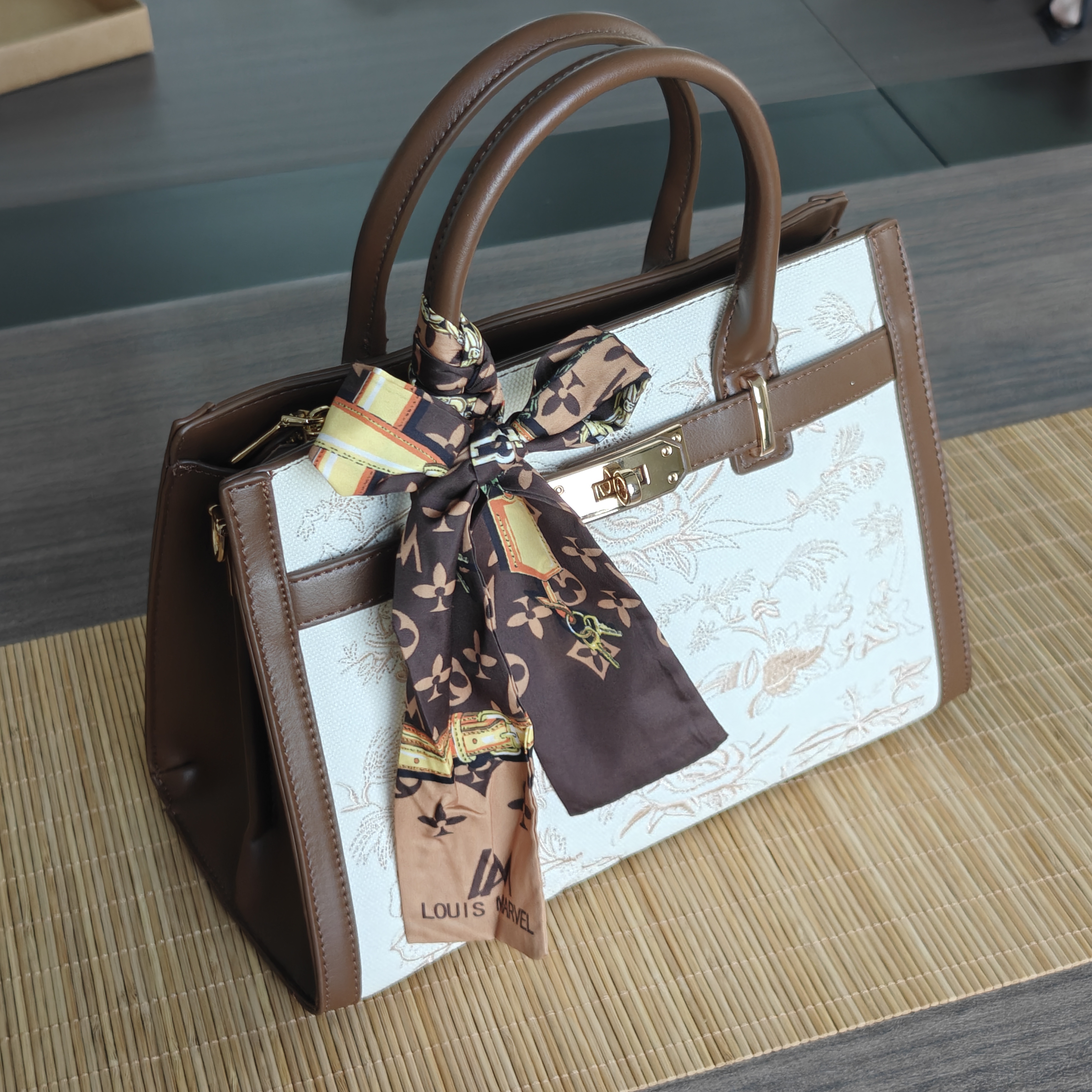Fashion Designer Bag Luxury Bag Hobo Shoulder Bag New Womens Bag Versatile Shoulder Crossbody Embroidery Shoulder Bag Underarm Handbag Commuting Simpl