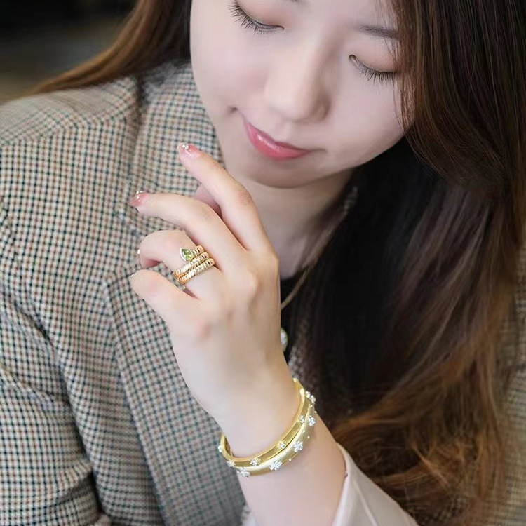 Jewelry Rings Luxury Brand Designer Jewelry European American Retro Artistic Ring For Women Ins Style 18K Gold Plated Elegant And Versatile Water Drop