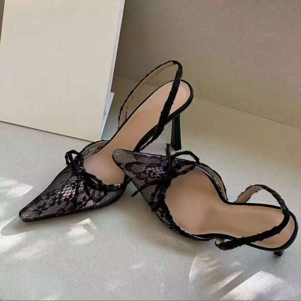 35-42 Plus Size New Niche Designer Shoe Sexy Hot Girl Embroidered Lace Peep-Toe Sandals Thin Heel Small Square Toe Internet Celebrity Bow High Heels f