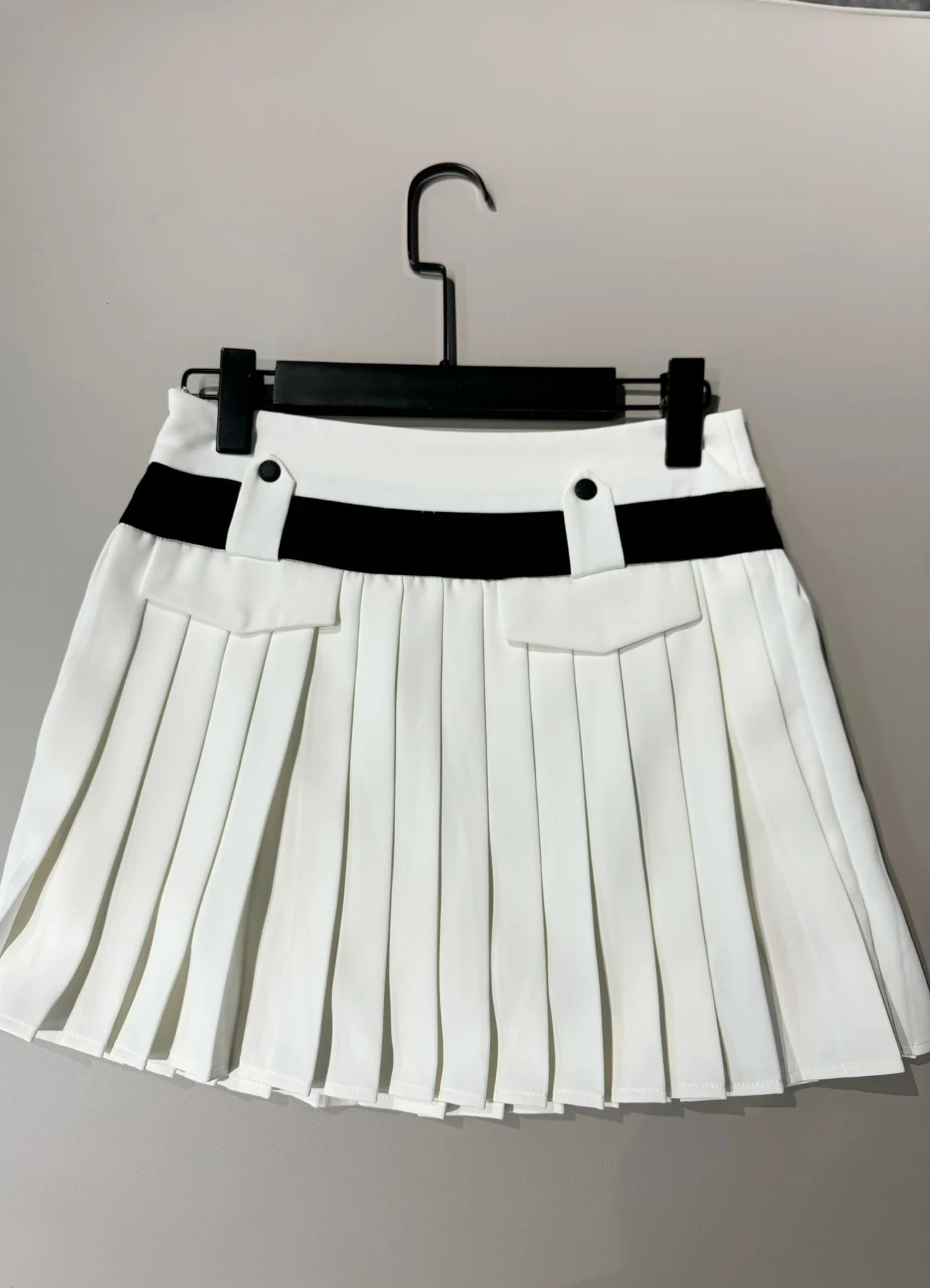 PL Golf Clothing Summer Outfits Shortsleeved Polos Womens Contrasting Breathable Tops Golf Pleated Skirt Tennis Clothing Weer 250902