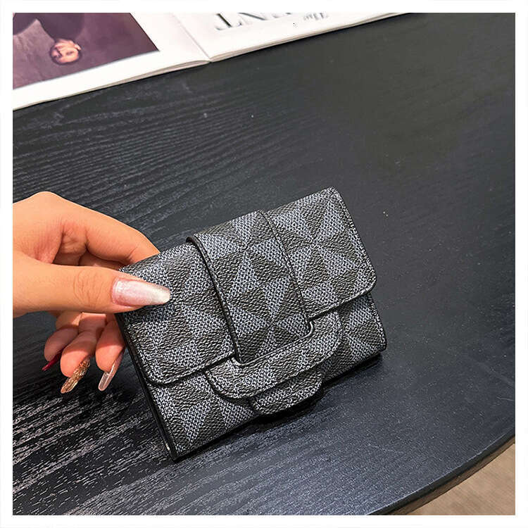 DHessentials Women's Floral Print Zip Around Wallet - 3-Fold PU Card Holder with Diamond Pattern, Secure Small Purse for Daily Use