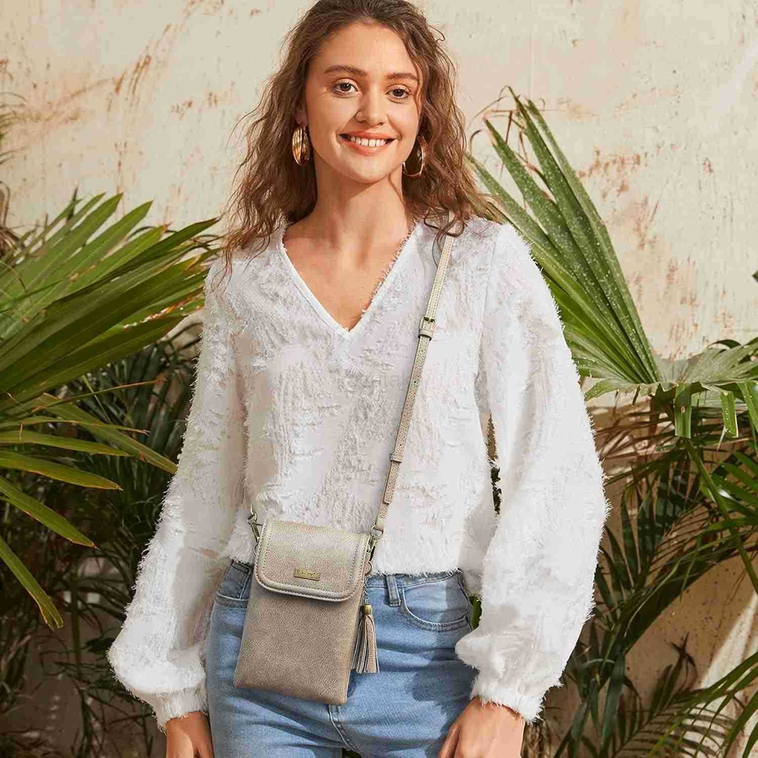 Small Crossbody Bags for Women Crossbody Cell Phone Bag Tassel Wallet Purses with 2 Strap Best Gift for Women Z250911