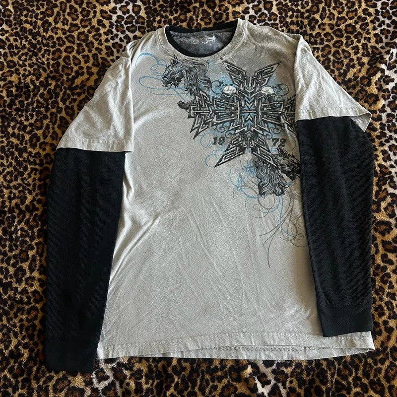 2000s Rare Skull Graphic Pullovers Tops Grunge Cyber Y2k Cross Print Layered Tshirt 90s Vintage Mall Goth Techwear Tees Women 250902