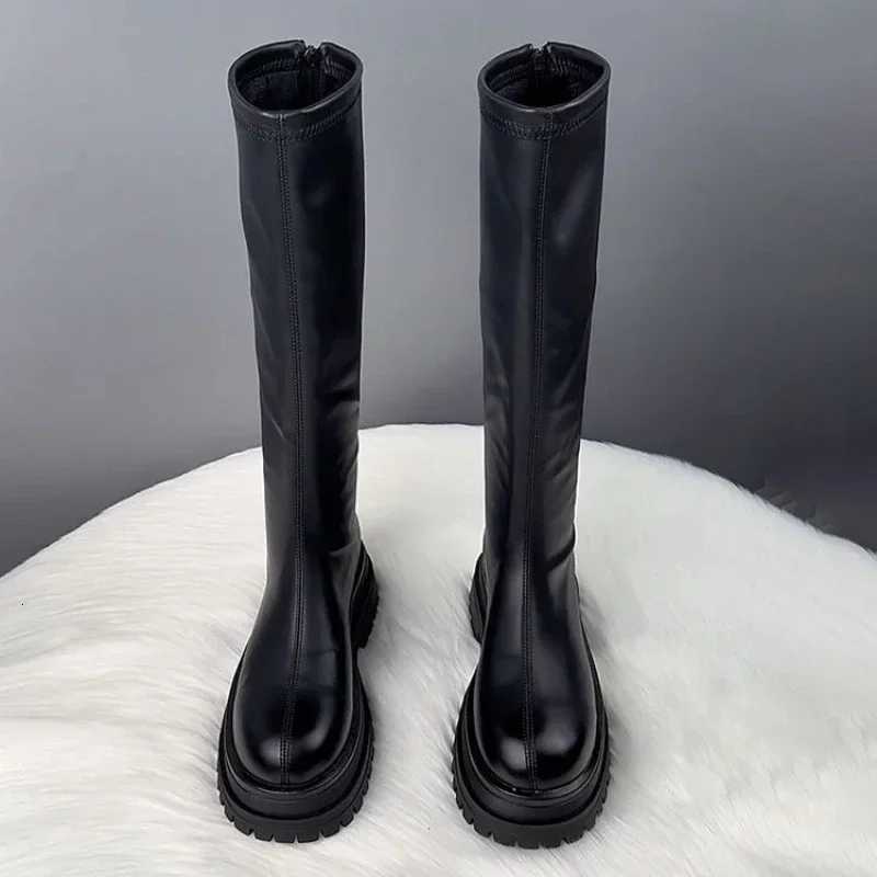 2024 Women Shoes Platform Autumn Winter Long Boots Womens KneeHigh Boots Side Zipper Comfortable Square Heel Black High Boots W250902