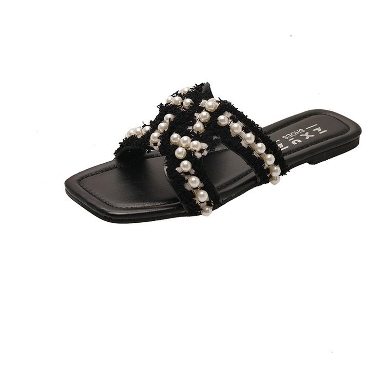 Designer Light Luxury Korean Version Woman Flat-bottom Low-heeled Pearl-decorated Small Beach Sandals Fashionable Ladies Outings Anti-slip Dirt-resist