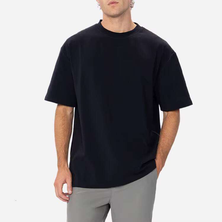 High-quality 100% cotton short-sleeve crew neck men's shirt made with solid pattern knit fabric