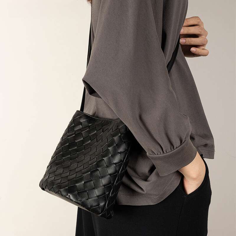 DHpet_wholesale Genuine Lambskin Woven Bucket Bag - Unisex Crossbody Purse with Magnetic Closure, Small Leather Shoulder Bag for Daily Use