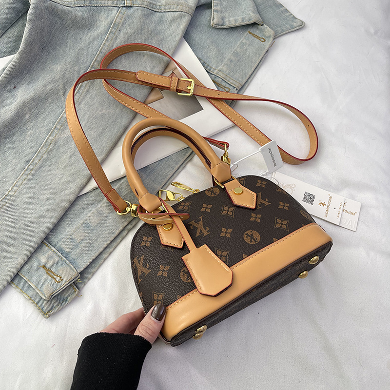 Shell bag women's bag 2025 new style niche temperament this year's popular shoulder bag high-end crossbody bag
