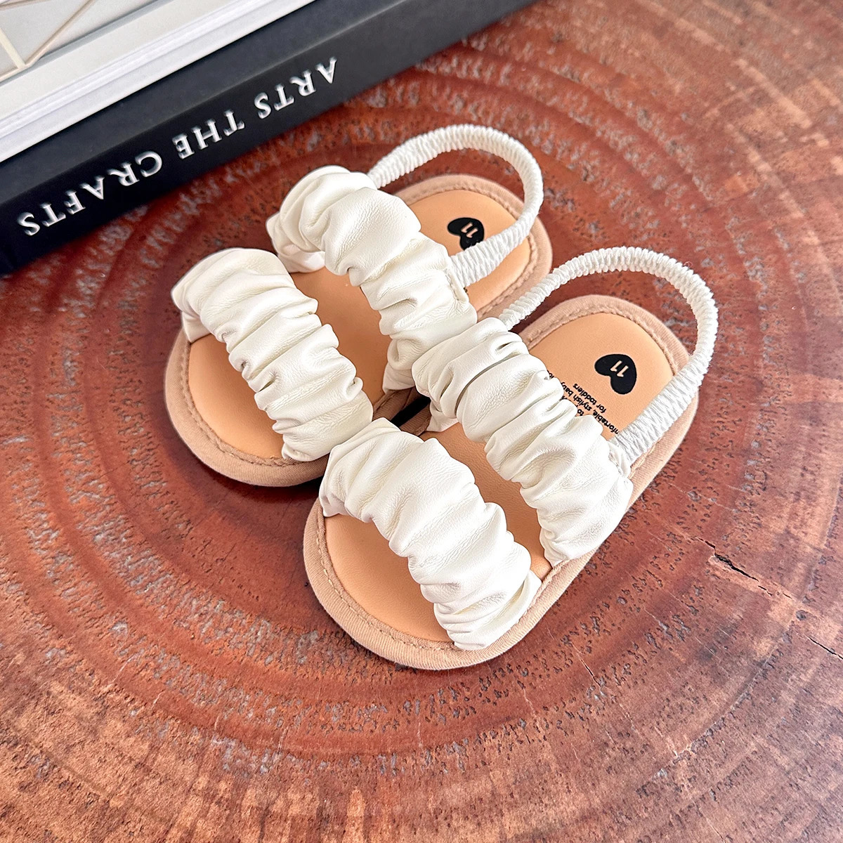 Baby Boys Girls Sandals Soft Sole Summer Infant Wedding Dress Flat Shoes Beach Sandal born Crib Shoes First Walkers 250902