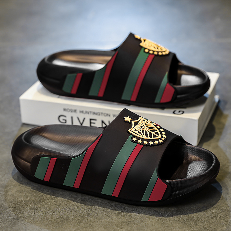 Designer Luxury Woman Anti-slip Thick-soled Comfortable Foot Feel Outdoor Indoor Slippers High-end Wear-resistant Lightweight One-piece Fashionable Pr