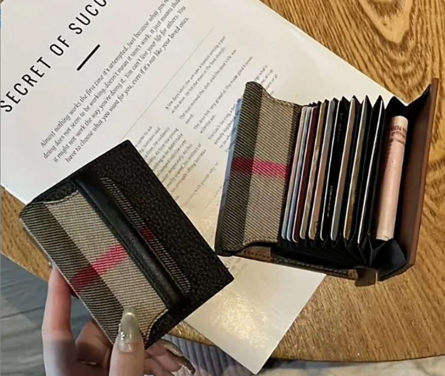 2025 New Women's Retro Leather Mini Coin with Keychain Brown and Red Suitable for Daily Use Designer Cute Wallet dh928065