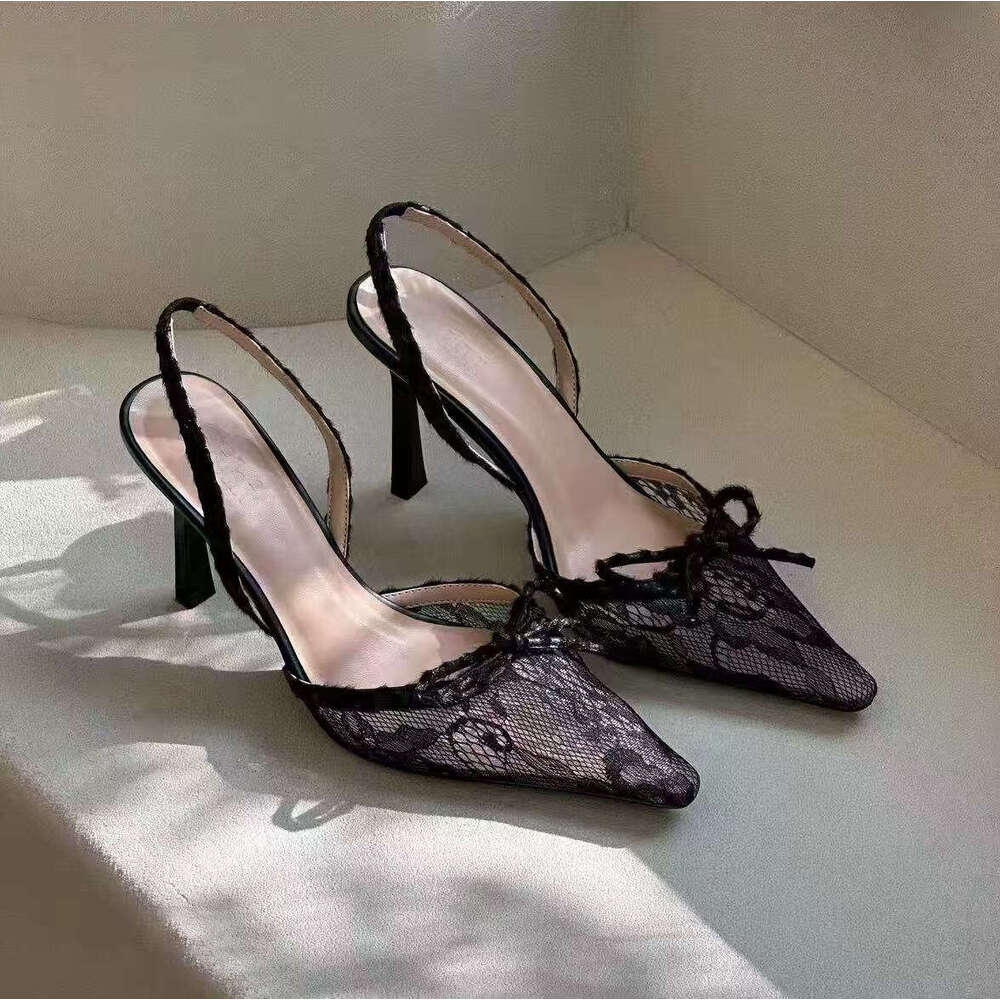 35-42 Plus Size New Niche Designer Shoe Sexy Hot Girl Embroidered Lace Peep-Toe Sandals Thin Heel Small Square Toe Internet Celebrity Bow High Heels f