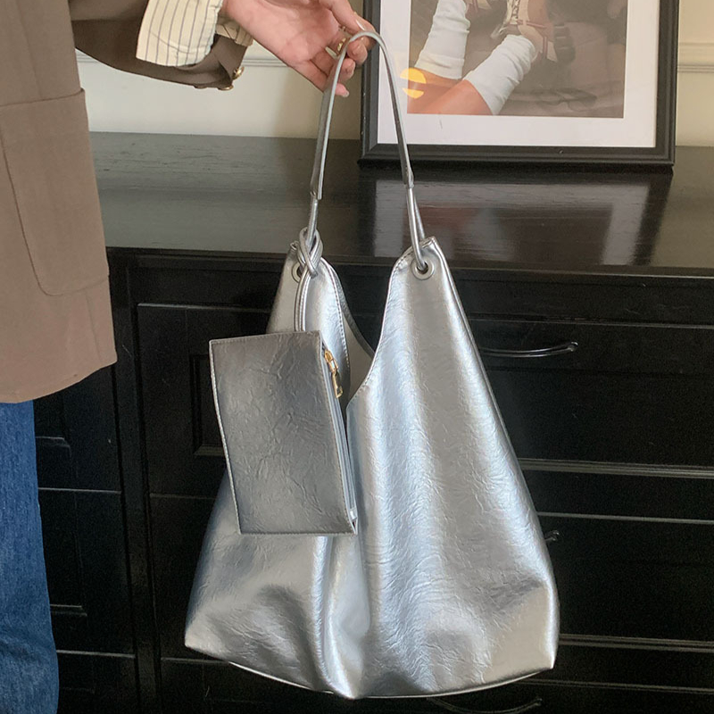 Niche Womans Stylish Navigational Handbag - Multi-functional Under Arm and Over-the-Shoulder Design