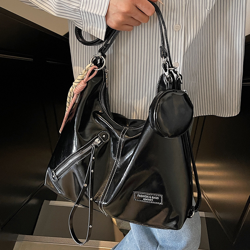 autumn new fashion atmosphere trendy spicy girl style casual niche design simple handbag fashion commuting large capacity crossbody bag designer shoul