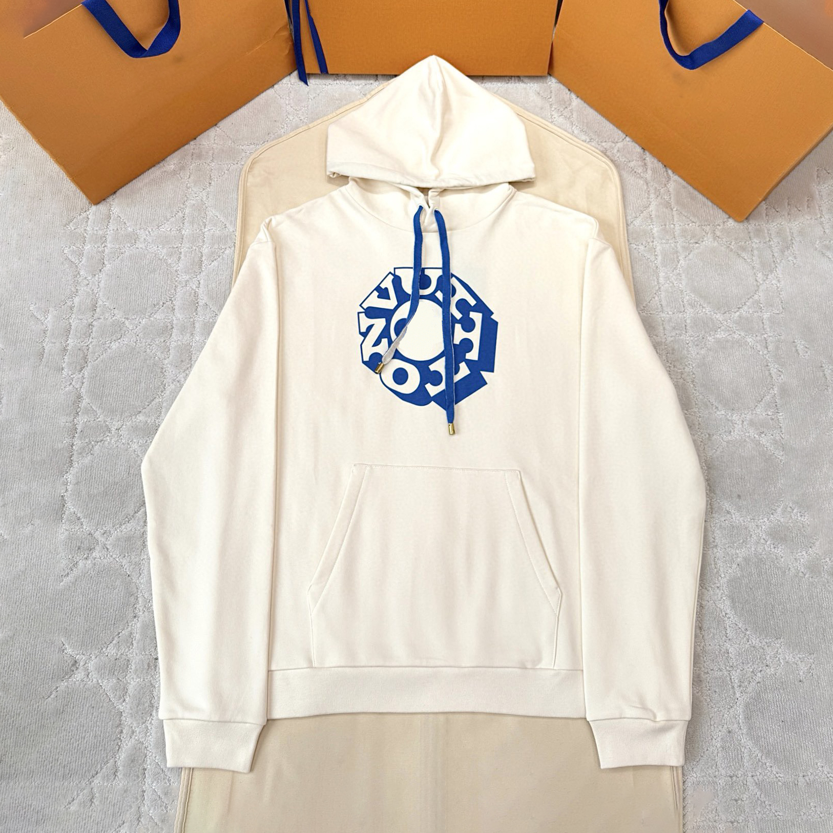 High quality designer men's hoodie, letter sports shirt, street casual hoodie, fashionable and versatile pullover