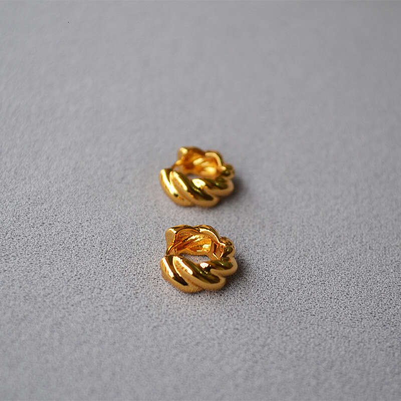 DHpet 2025 New Trendy Croissant Twist Brass Earrings for Women - Gold/Rose Gold Plated, Ins-Style Geometric Design, Creative Ear Clips, Anti-Tarnish