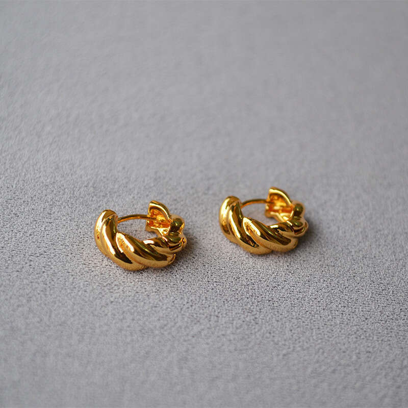 DHpet 2025 New Trendy Croissant Twist Brass Earrings for Women - Gold/Rose Gold Plated, Ins-Style Geometric Design, Creative Ear Clips, Anti-Tarnish