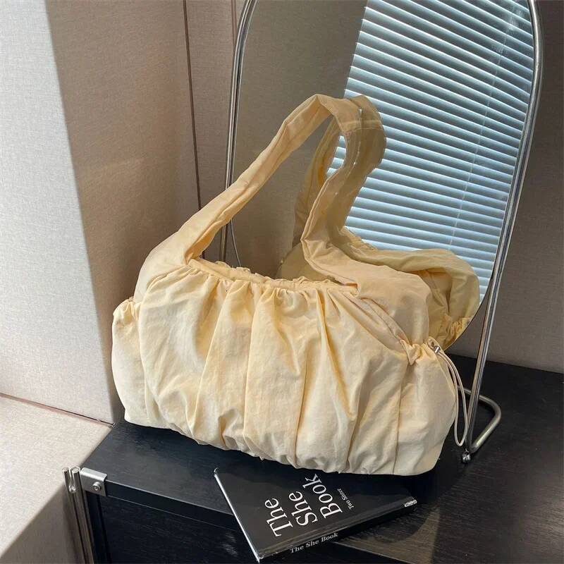Luxury Handbag Nylon Cloth Women Tote Large Capacity Summer 2025 New All-Match Ins One-Shoulder College Student Class Bag Lady Handbag Handbag