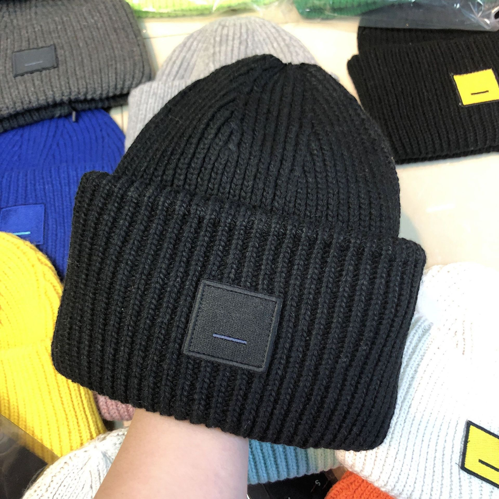 winter knitted beanie designer stueedios smile face cap fashionable bonnet dressy acnes studio autumn hats for men skull outdoor womens hat cappelli travel skiing