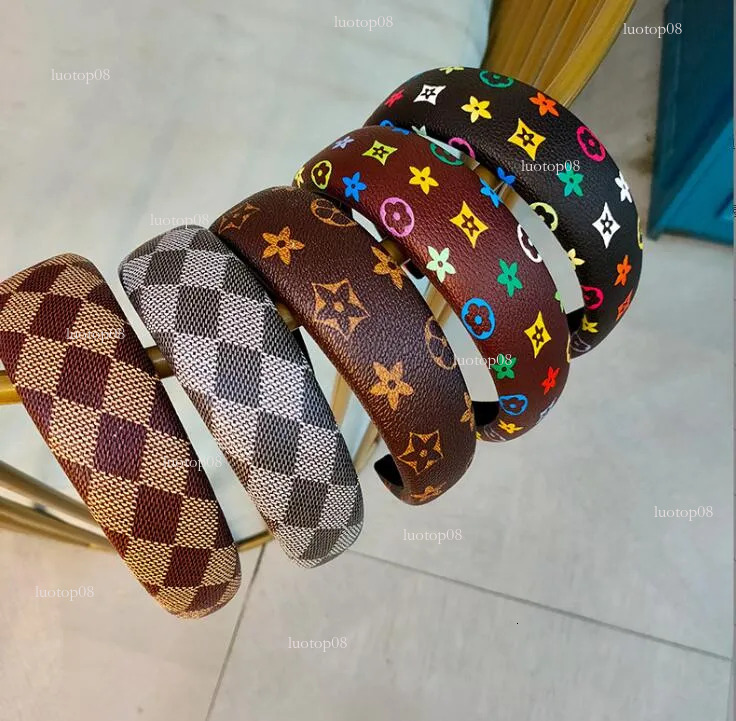 Fashion style vintage high quality leather headband letters print wide edge brand designer knotted hair hoop for women outdoor sports headwear ac Luxu