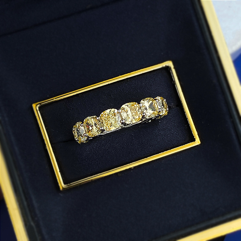 2025 Gorgeous Wedding Rings Luxury Jewelry Genuine 100% 925 Sterling Silver Cushion Shape Yellow Lab Moissanite Diamond Gemstones Party