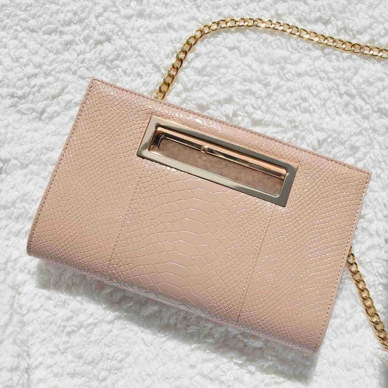 Classic Crocodile Pattern Faux Leather Metal Grip Cut it out Clutch with Shoulder Strap Womens HandbagW250903