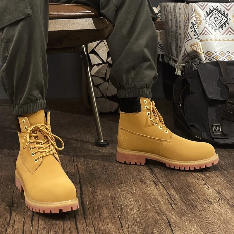 Fashion Outdoor Sneakers Men Lace Up NonSlip Ankle Boots for Couple High Top Quality Women Leather Shoes 250902
