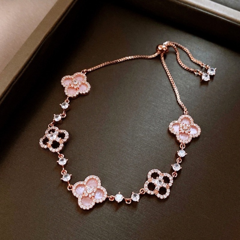 Adjustable Diamond Set Floral Pattern Elegance Bracelet for Women